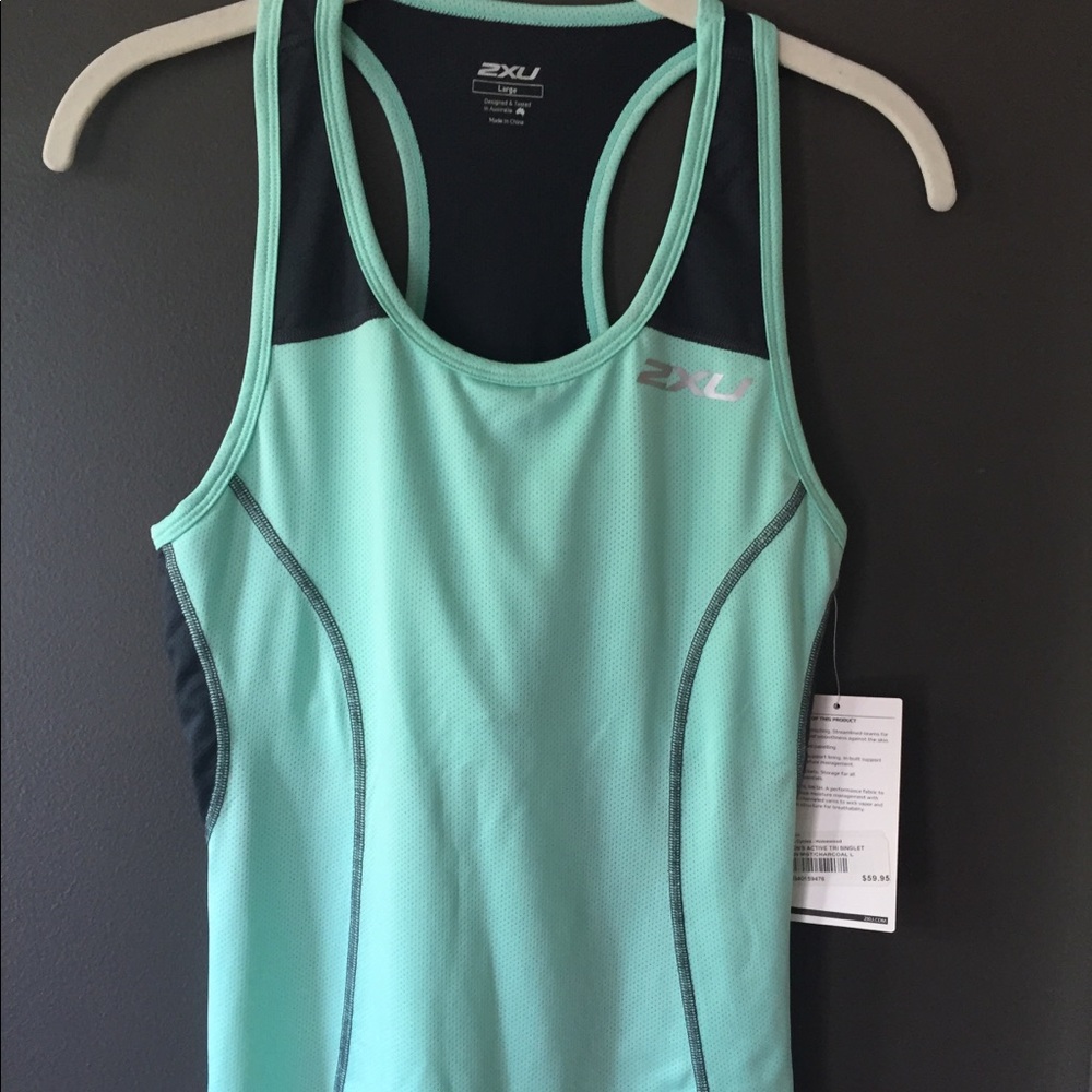 NWT 2XU Cycling/Running Top